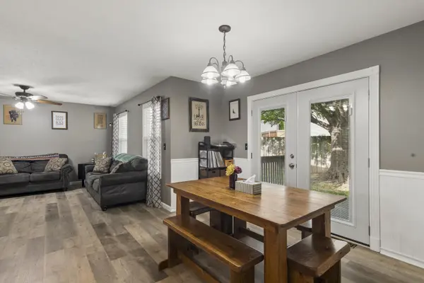 3283 N Nixon AVE, Springfield, MO 65803
