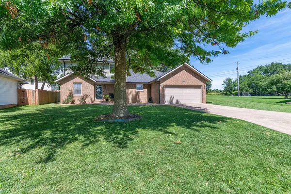 3283 N Nixon AVE, Springfield, MO 65803