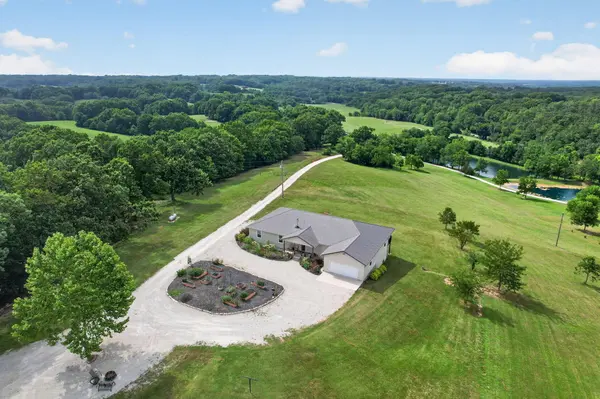 1374 Bass Hollow RD, Galena, MO 65656