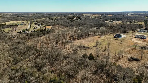 331 Raspberry RD, Highlandville, MO 65669