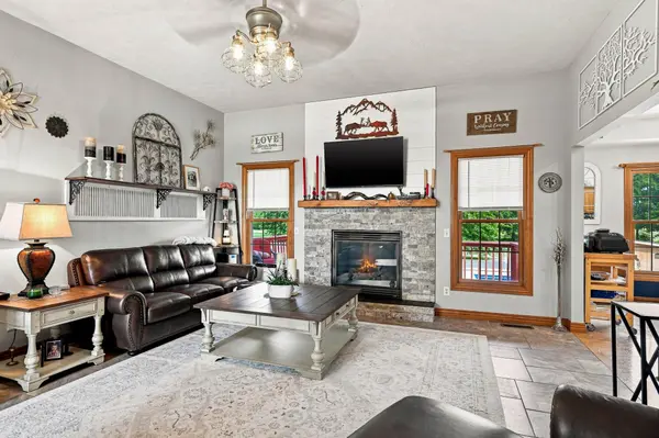 307 Evan RD, Billings, MO 65610