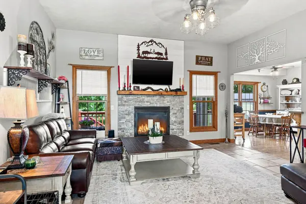 307 Evan RD, Billings, MO 65610