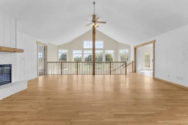 6419 Wexford LN, Springfield, MO 65803