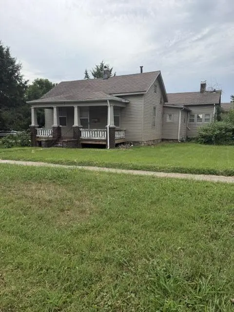 1703 N Washington AVE, Springfield, MO 65803