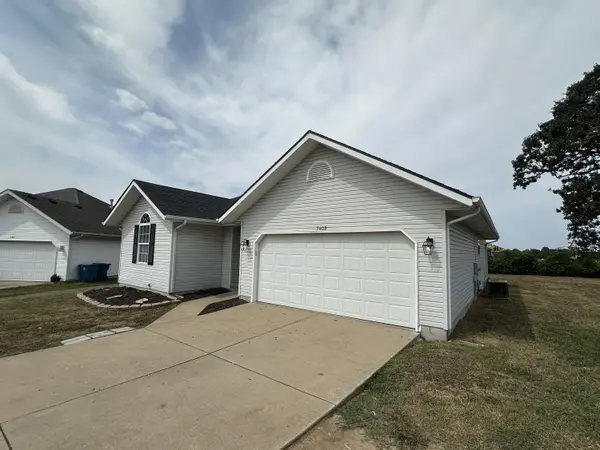 5408 S Spring CT, Battlefield, MO 65619