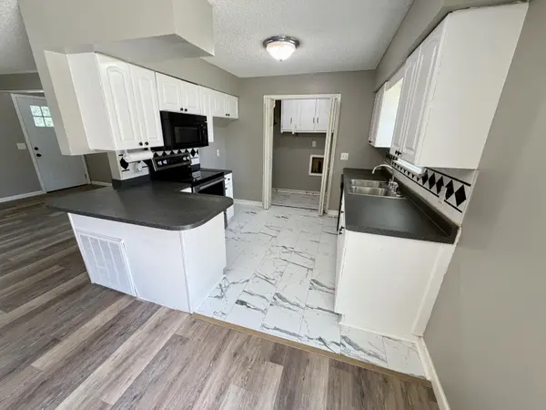 4207 W Mesa ST, Battlefield, MO 65619