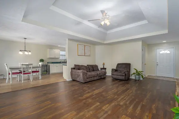826 S Chinkapin AVE, Nixa, MO 65714