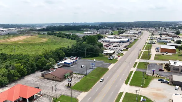 1710 Porter Wagoner BLVD, West Plains, MO 65775