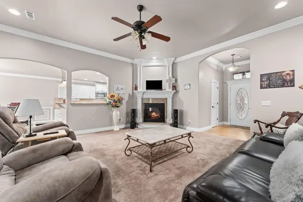 180 Stoney Pointe DR, Hollister, MO 65672