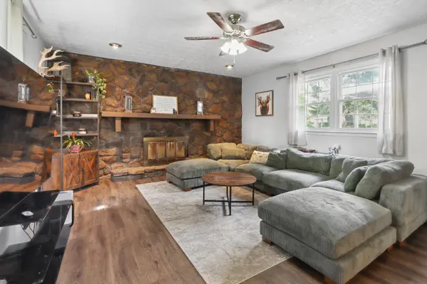 3031 E Gasconade ST, Springfield, MO 65804