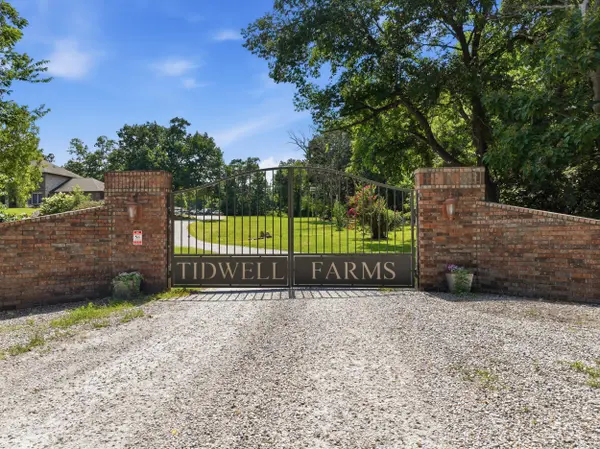8431 State Route Ad, West Plains, MO 65775