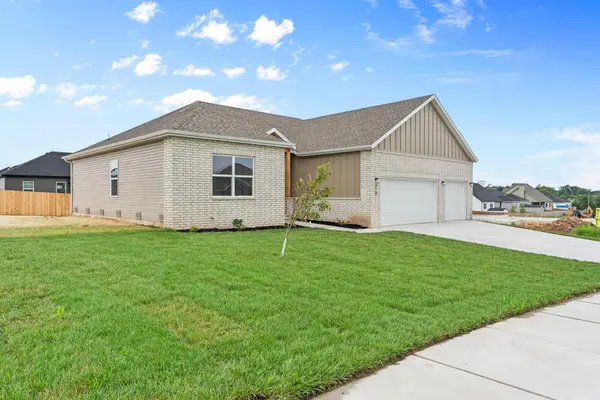 1424 N Carter WAY, Republic, MO 65738