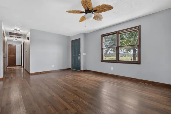 2068 N State Highway T, Bois D Arc, MO 65612