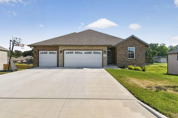 4237 S Hollow Branch WAY, Battlefield, MO 65619