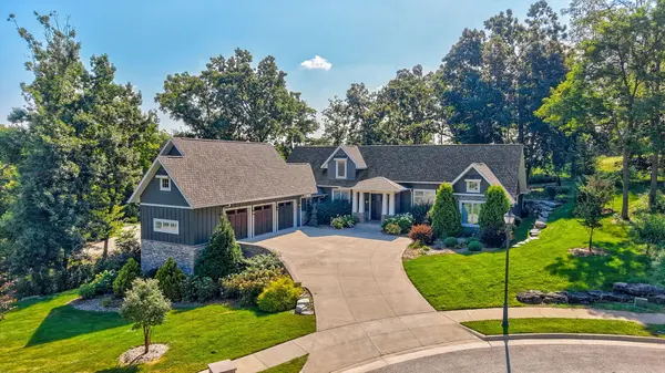2840 S Morningway DR, Springfield, MO 65804
