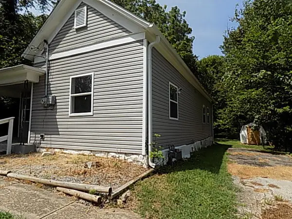 2111 N Newton AVE, Springfield, MO 65803
