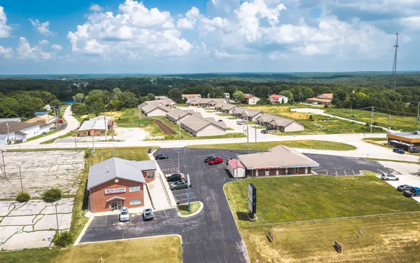 555 Marshall DR, St. Robert, MO 65584