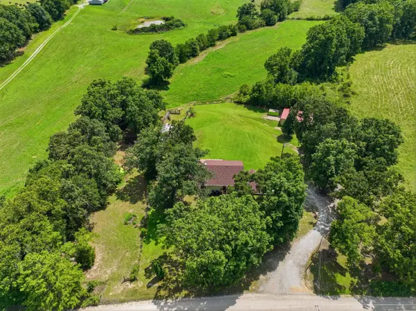 18482 Dixon RD, Licking, MO 65542