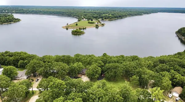 27300 County Road 233, Pittsburg, MO 65724