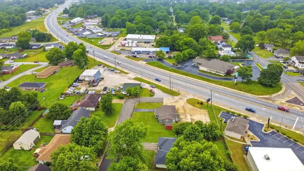 564 Us Highway 60, Republic, MO 65738