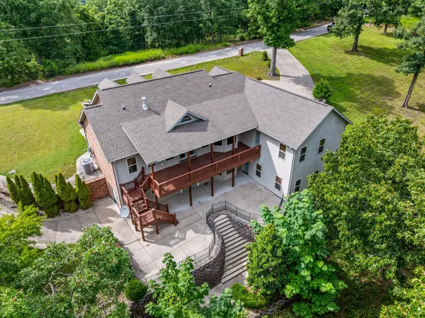 514 Rose Hill LN, Galena, MO 65656