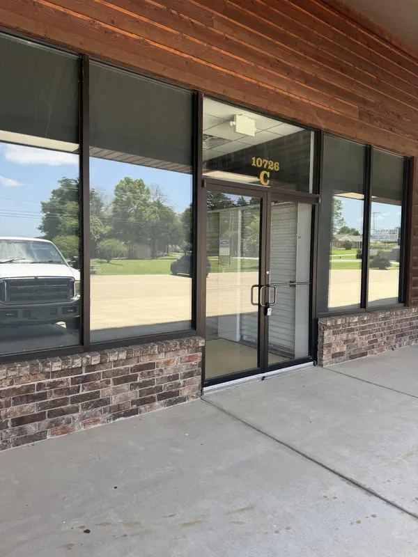 10726 E State Highway 76 #Unit C, Forsyth, MO 65653