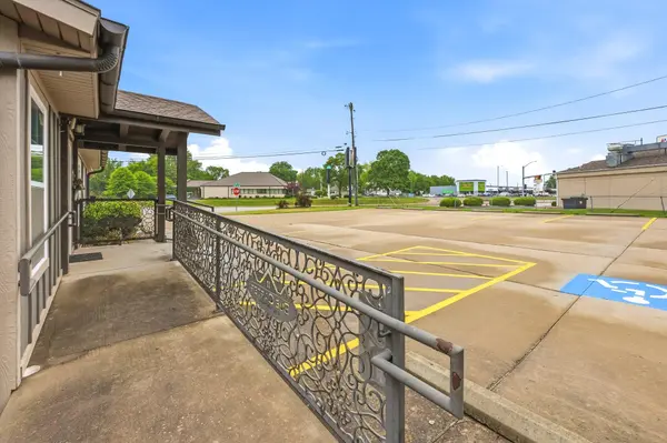 564 U.S. Highway 60, Republic, MO 65738