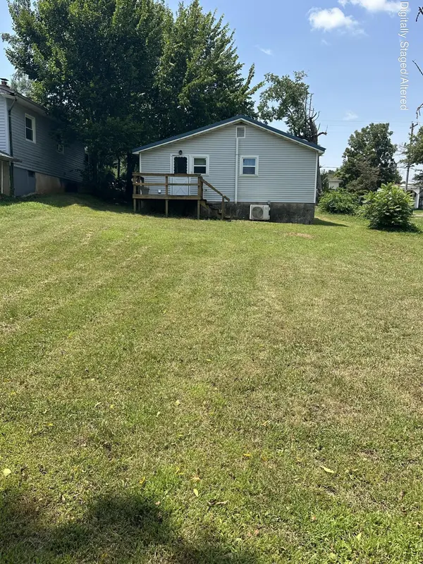 918 N Maple AVE, Mountain Grove, MO 65711