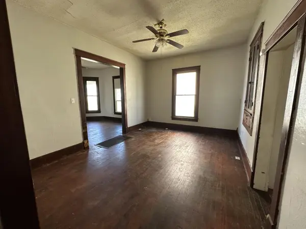 710 W 2nd ST, Webb City, MO 64870