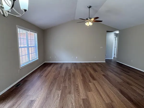4612 W Bull Run Battle ST, Brookline, MO 65619