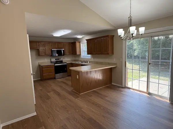 4612 W Bull Run Battle ST, Brookline, MO 65619