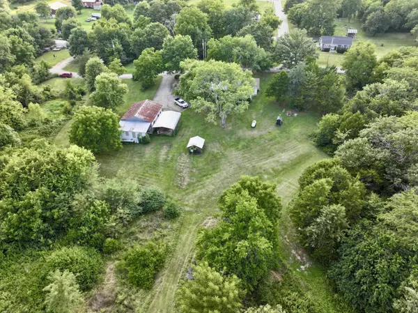 8028 Weaver ST, Winona, MO 65588