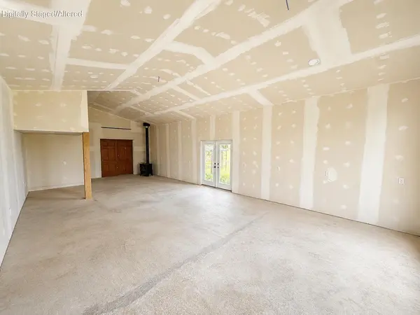 1624 County Road 434, Birch Tree, MO 65438