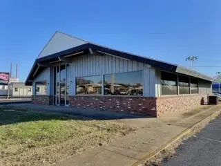 1419 W Austin BLVD, Nevada, MO 64772