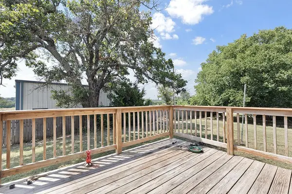 1305 Faith LN, Carthage, MO 64836