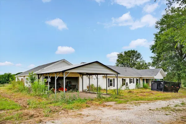 862 Highway 215, Morrisville, MO 65710