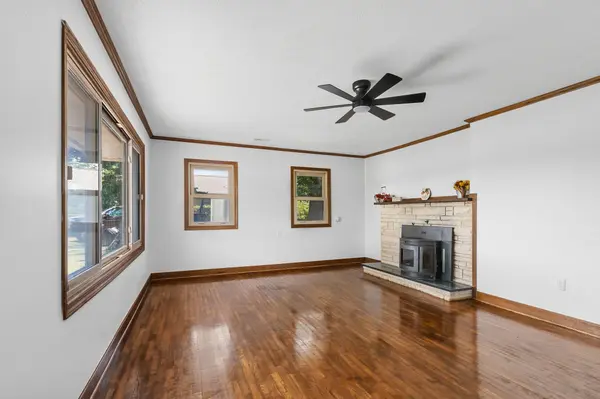 1070 S Diggins Main ST, Seymour, MO 65746