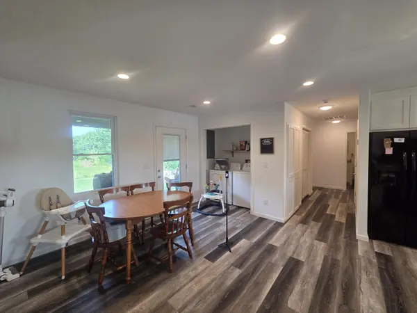 1102 Thomasville RD, Houston, MO 65483