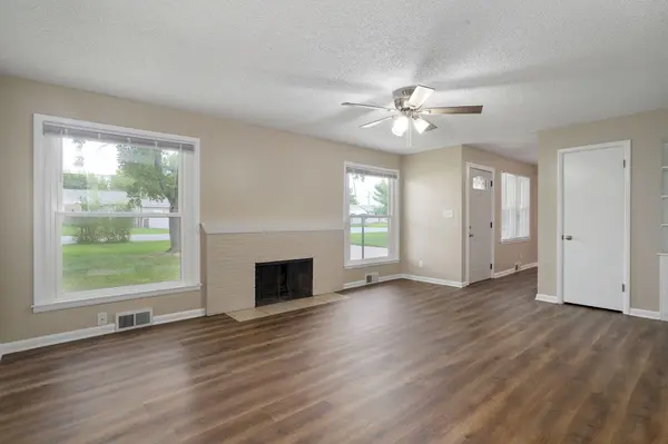 1840 S Glencrest AVE, Springfield, MO 65804