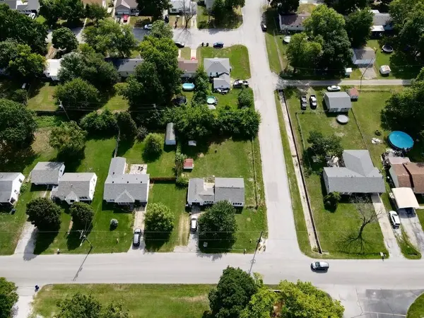 1846 Hazel AVE, Carthage, MO 64836