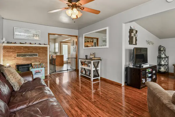 185 Buxton RD, Forsyth, MO 65653
