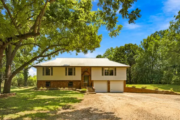 410 Sommer LN, Billings, MO 65610