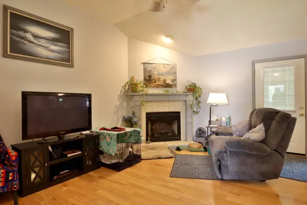 5253 S Morning Glory LN, Battlefield, MO 65619