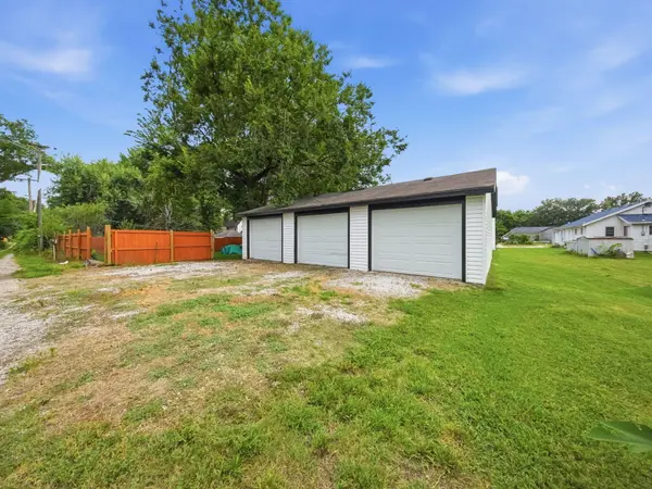 1139 W Lynn ST, Springfield, MO 65802