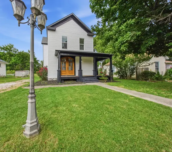 1139 W Lynn ST, Springfield, MO 65802