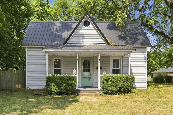 645 N Walnut AVE, Republic, MO 65738