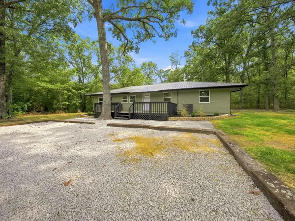 251 Friendship DR, Elkland, MO 65644