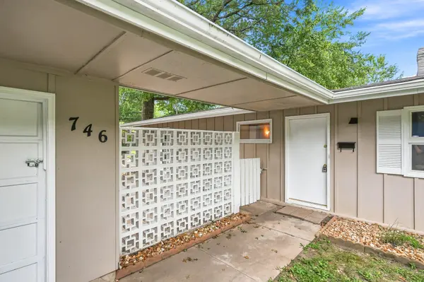 746 N Oak Grove AVE, Springfield, MO 65802