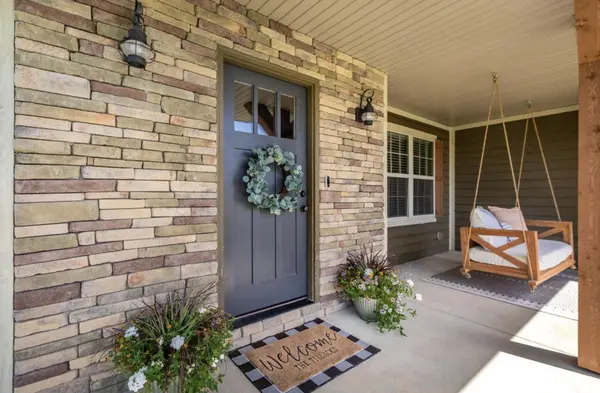 3504 N Ledgestone DR, Ozark, MO 65721