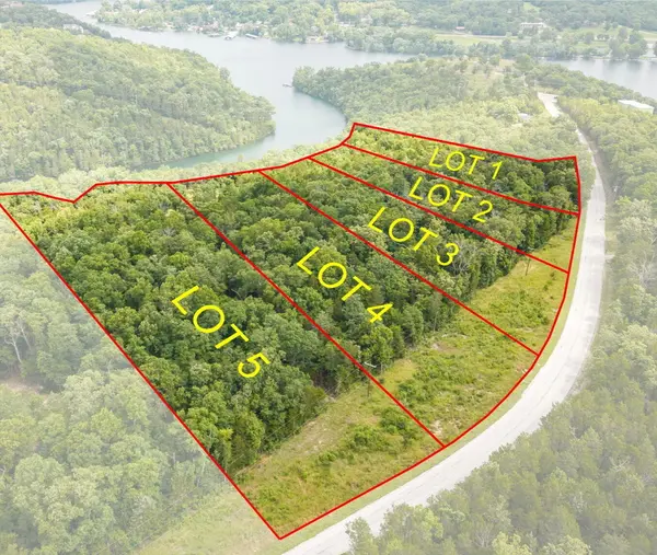 1701 Rustic Acres RD, Kirbyville, MO 65679